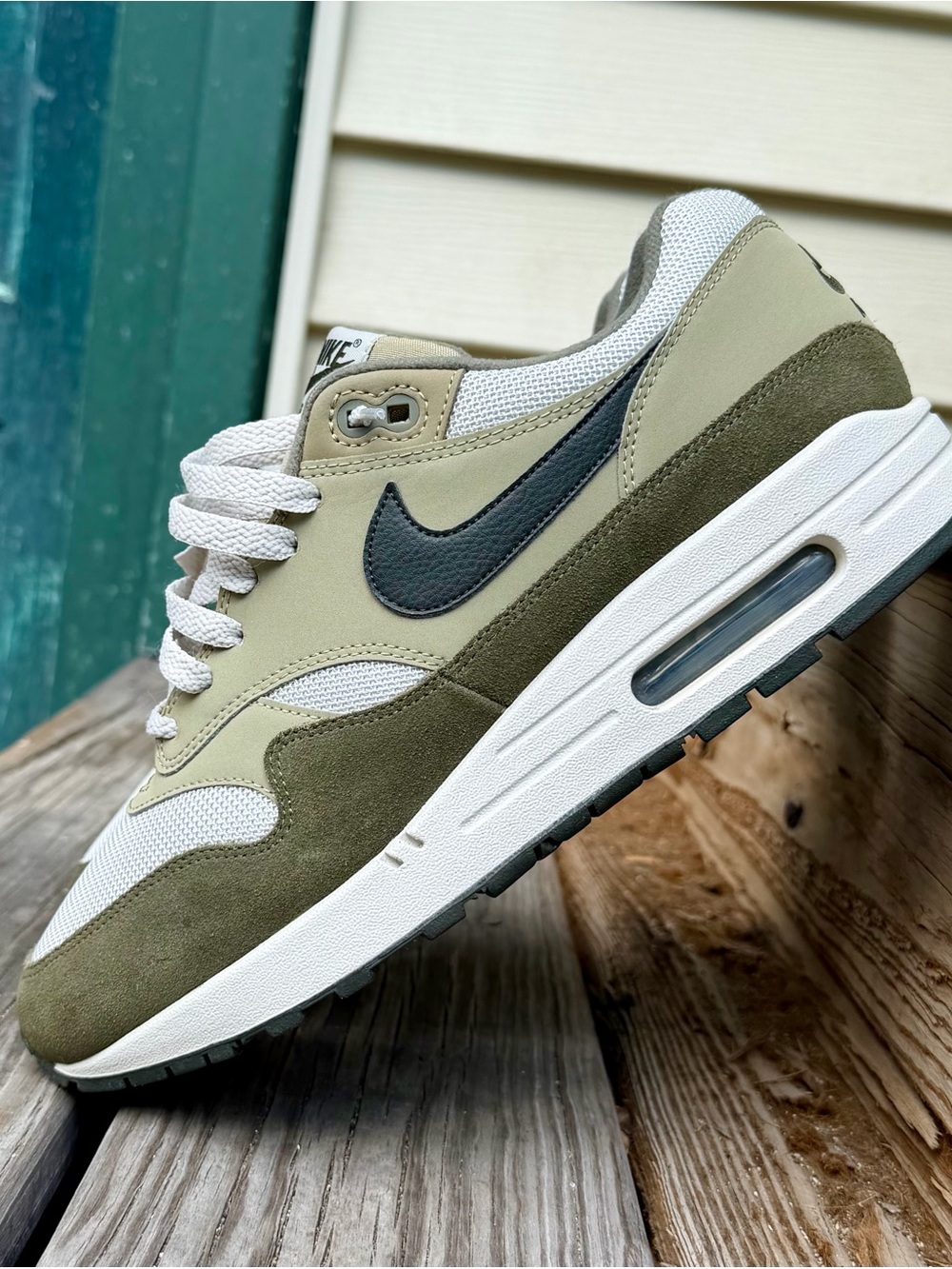 Nike Air Max 1 - Size 9 - Olive - AH8145-201